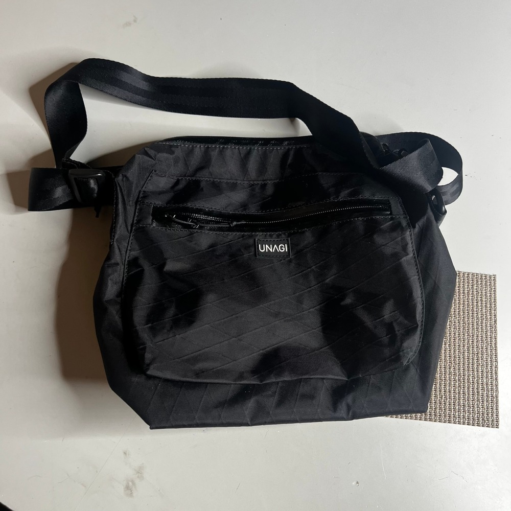 Unagi Black Ripstop Nylon Crossbody Messenger Bag Adjustable Strap Utility